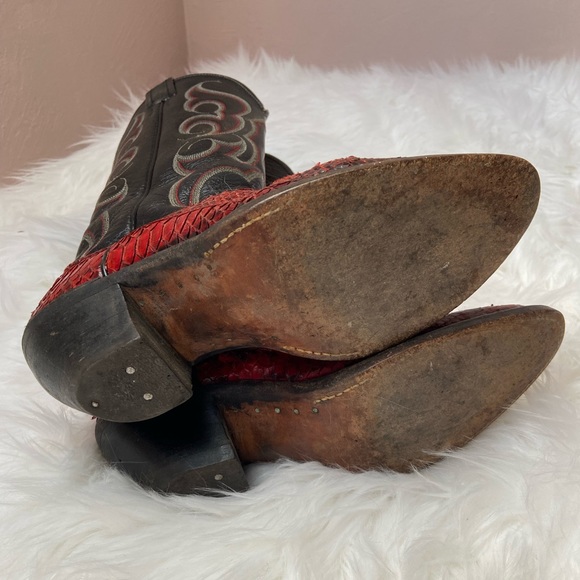 VINTAGE NOCONA RED SNAKESKIN COWBOY BOOTS - Picture 4 of 16